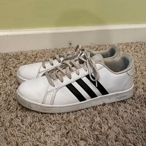 Men Addidas Shoes Size 7